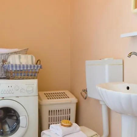 Elli レティムノ