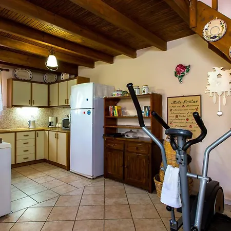 Elli レティムノ